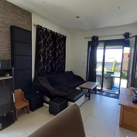 Maison Vue Et Montagne Hébergement de vacances *